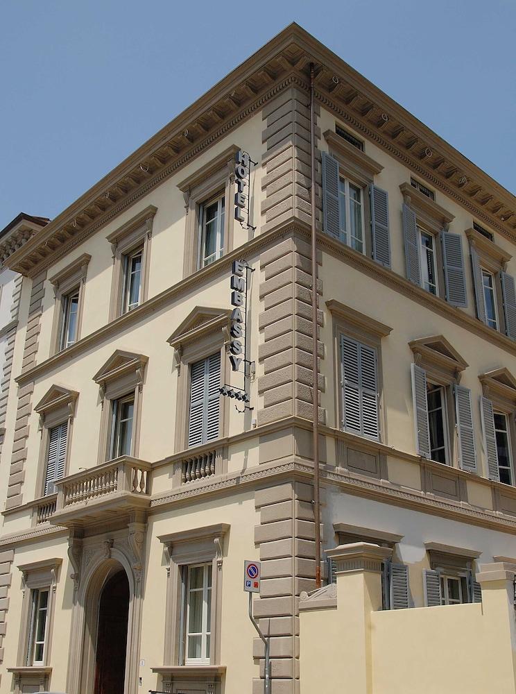 Embassy Florença