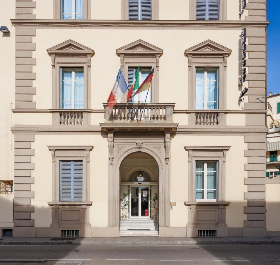 Embassy Florença