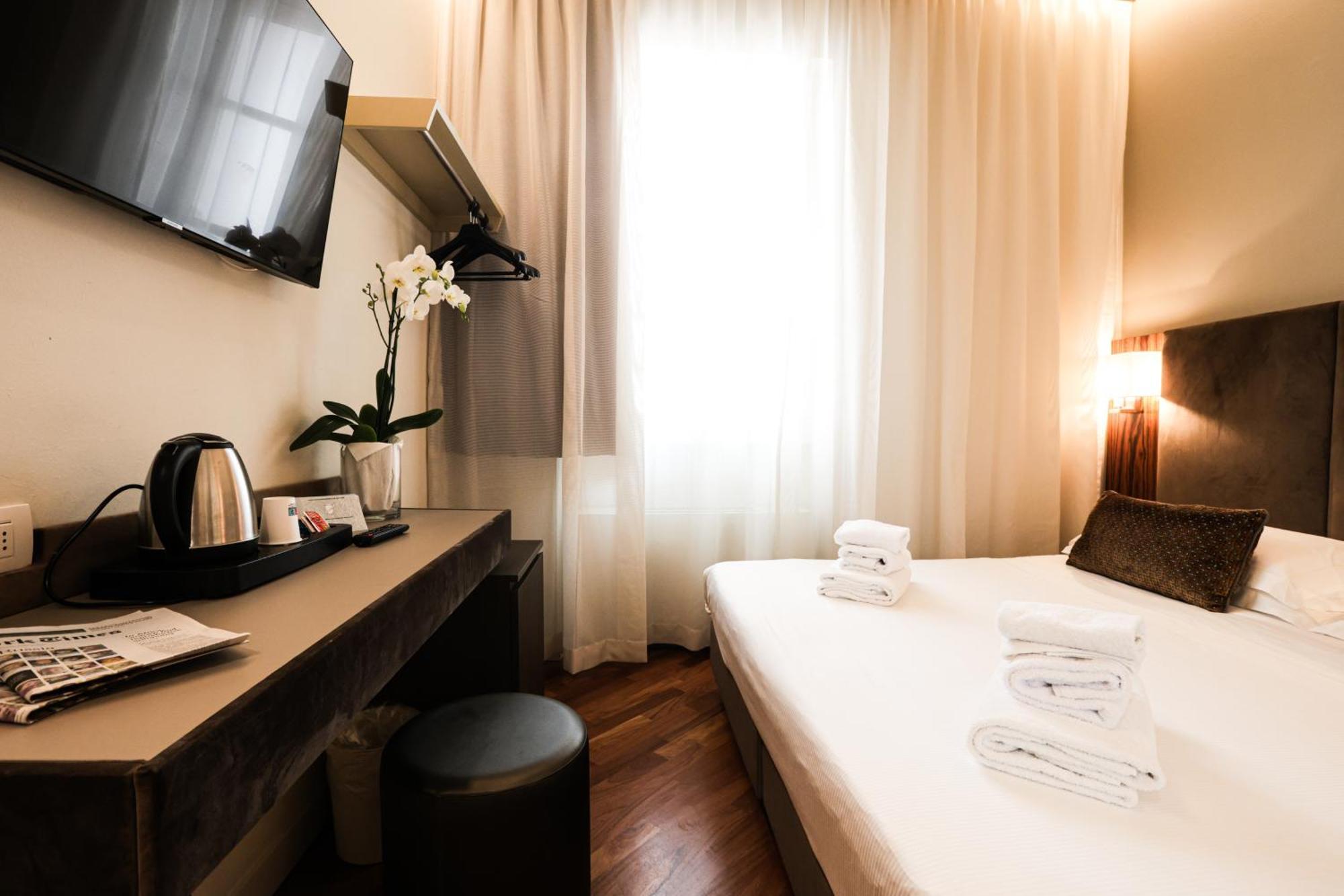 Embassy Hotel Florença